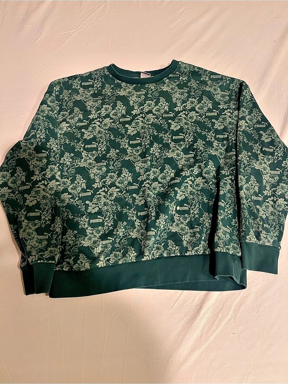 PUMA Floral All-Over Print Crewneck Sweatshirt Green & Pink Medium